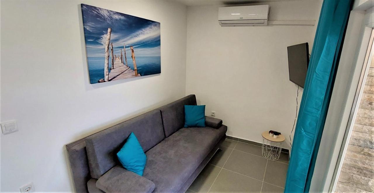 Vip Deluxe Apartment Arian Novalja Exteriér fotografie
