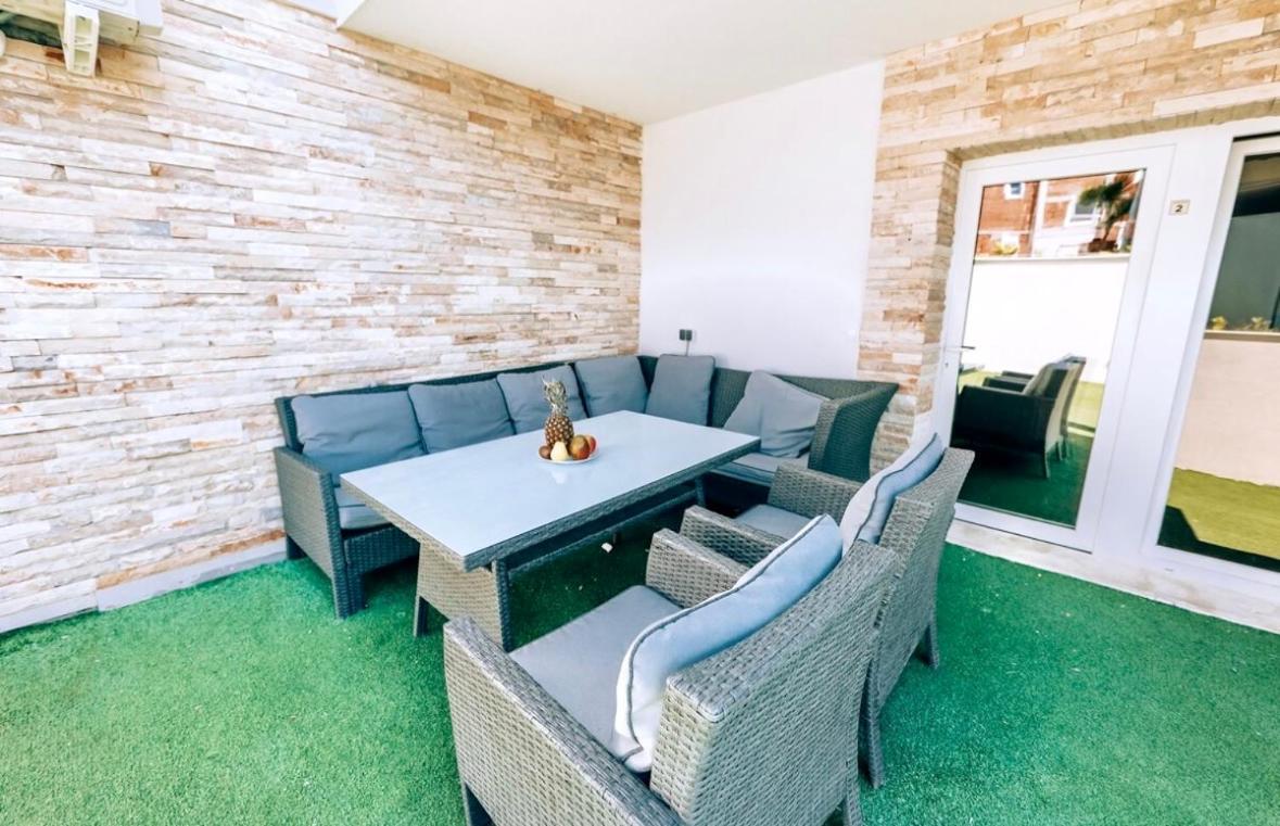 Vip Deluxe Apartment Arian Novalja Exteriér fotografie
